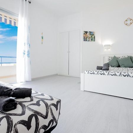 Holiday Studio With Pool Адехе Екстериор снимка