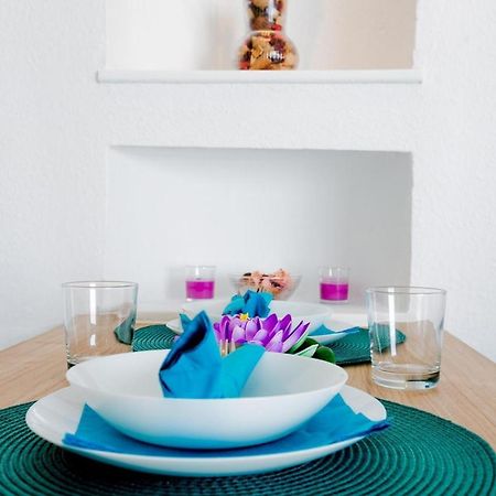 Holiday Studio With Pool Адехе Екстериор снимка