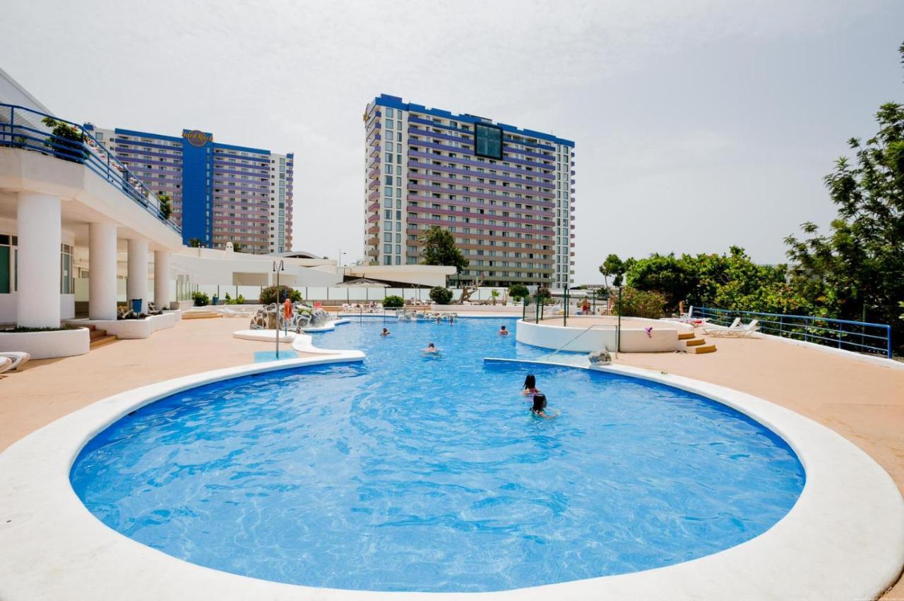 Holiday Studio With Pool Адехе Екстериор снимка
